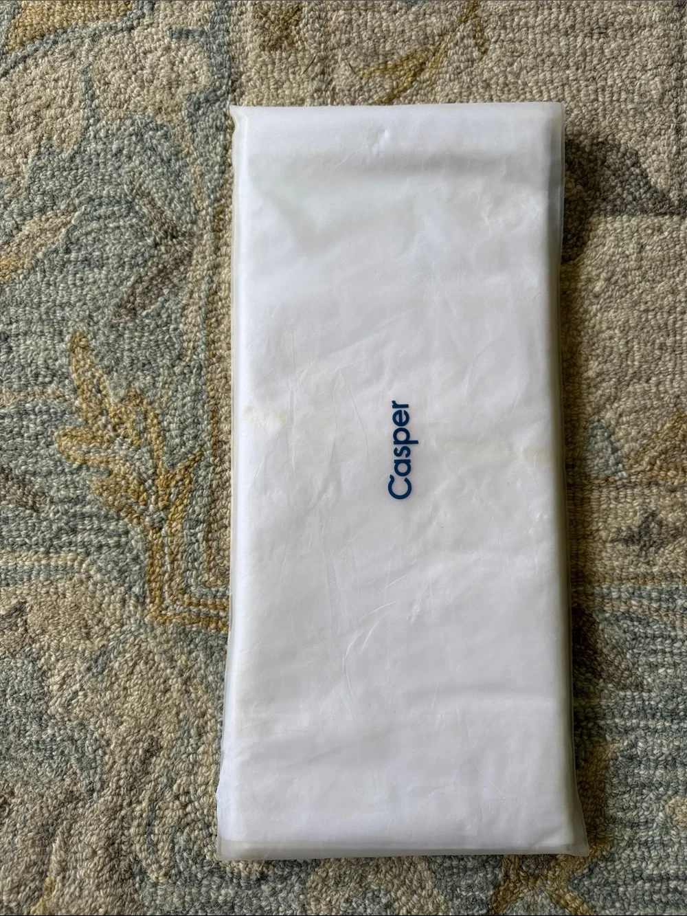 Casper white flat